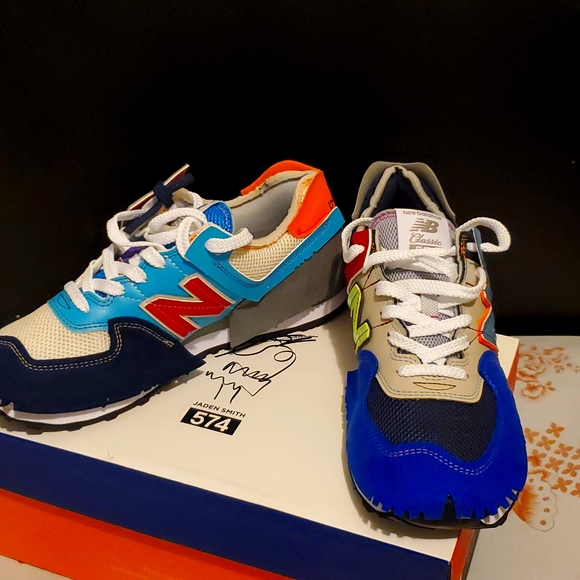 New Balance 574 size 8 - Picture 5 of 8